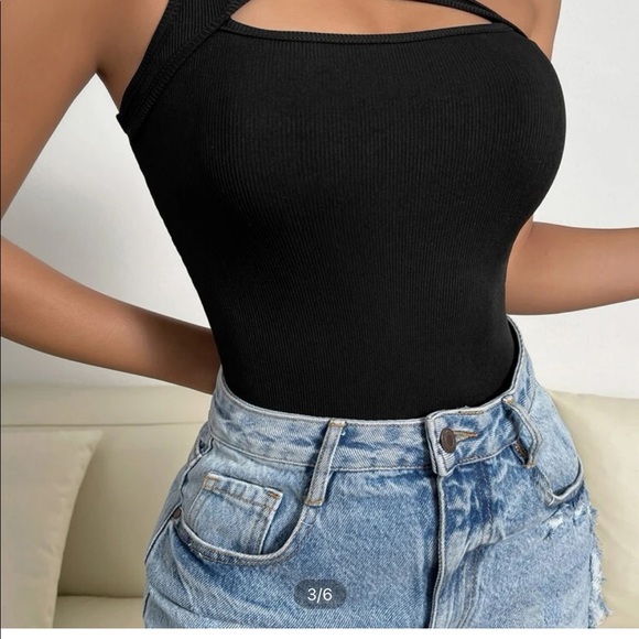 NWOT One Shoulder cut out rib knit body suit black M - Picture 3 of 4